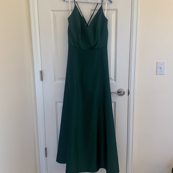 David’s Bridal floor length emerald green dress, size 14 only worn once - Picture 5 of 5